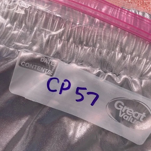 Pumpkino silver shorts juniors large - Picture 5 of 9